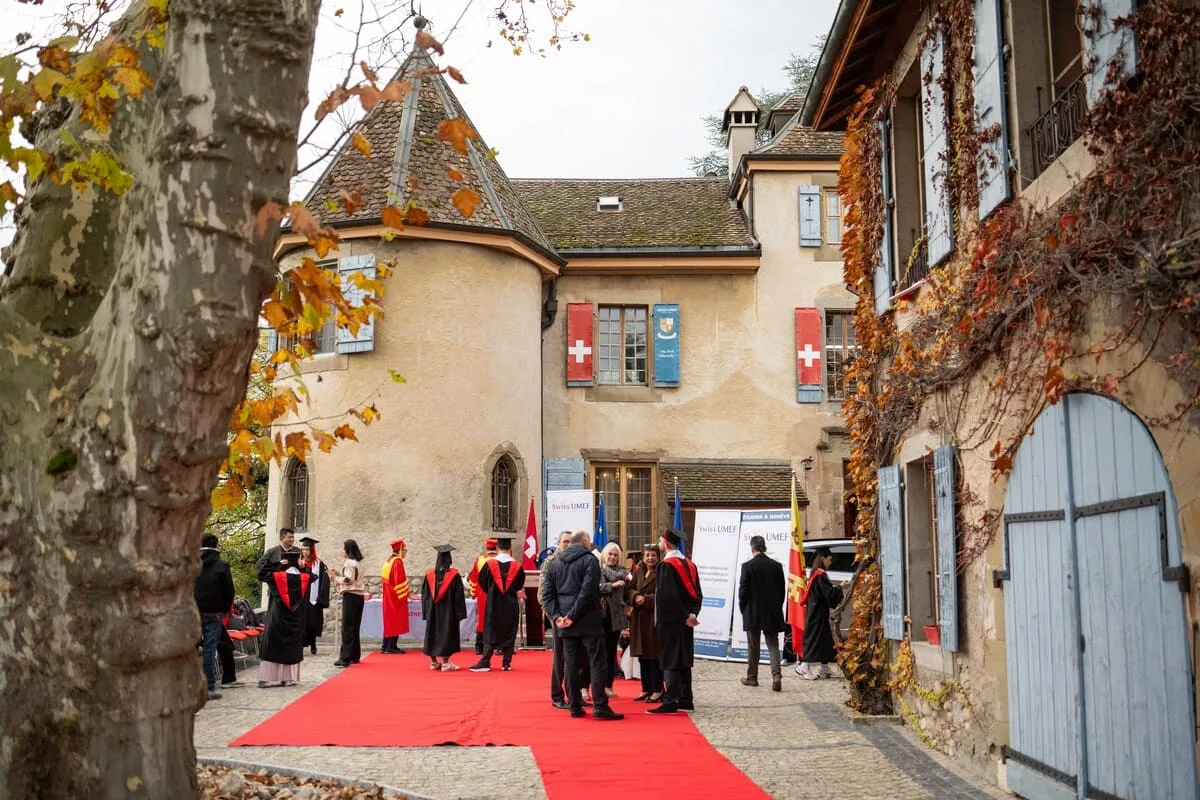 Nhà quản lý nên học MBA quốc tế vào thời điểm nào?