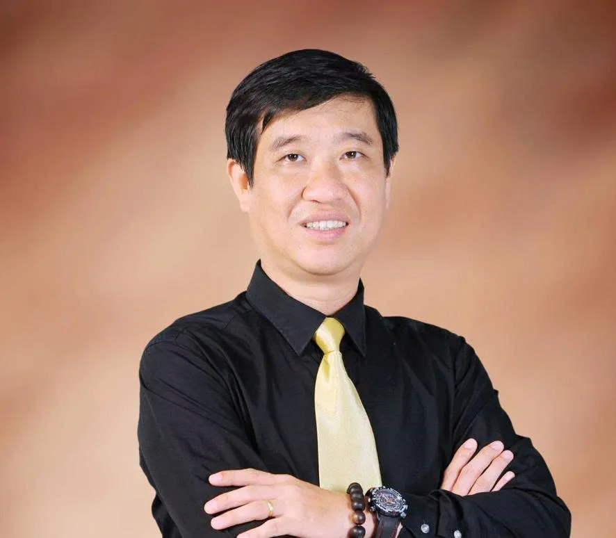 Dr. Phạm Phi Vũ